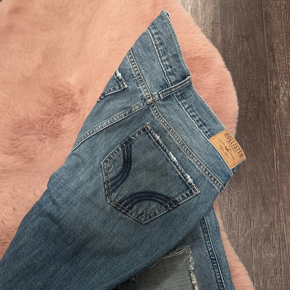 Hollister Distressed Boyfriend Jeans - Picture 5 of 6